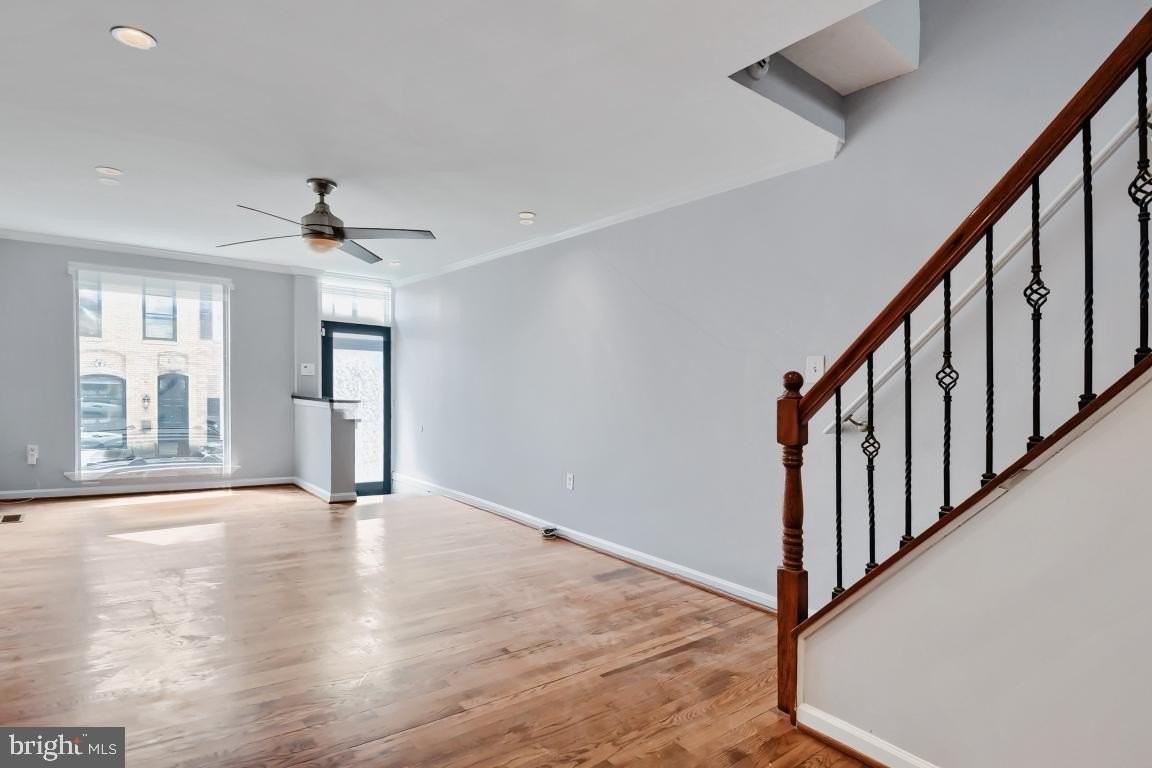 715 S Curley St - Photo 3 of 24