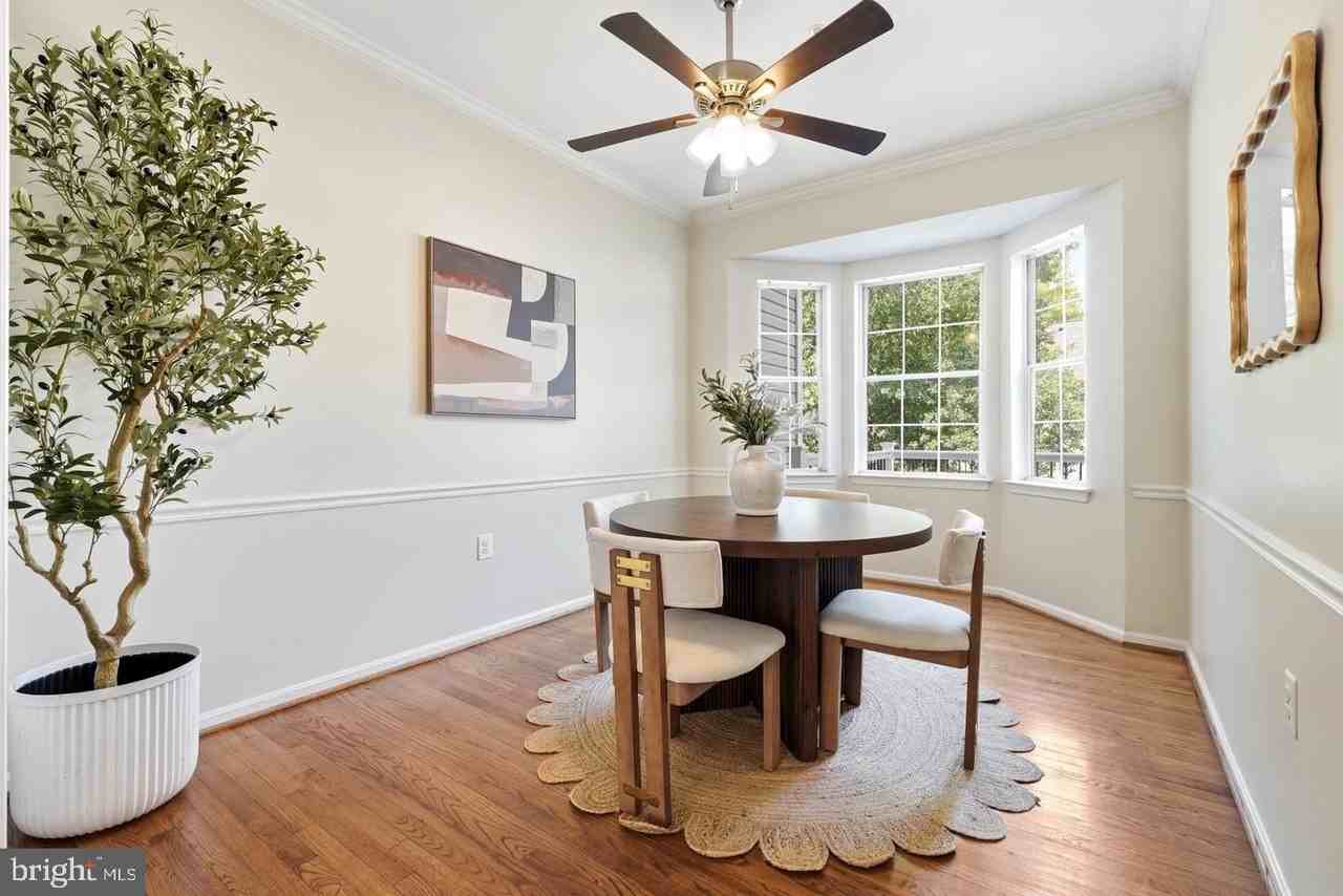 974 Jubal Way - Photo 7 of 36