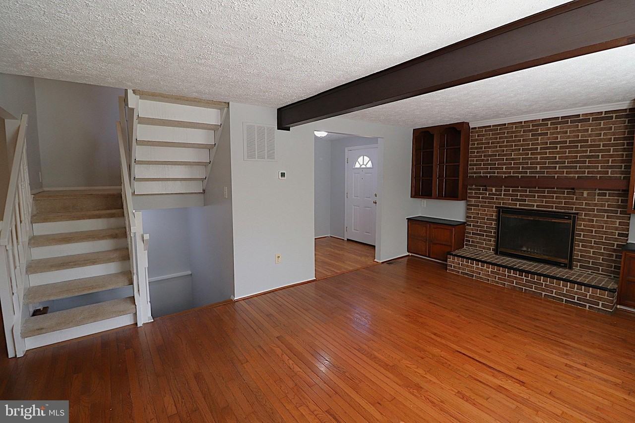 7518 Weatherby Dr - Photo 6 of 44
