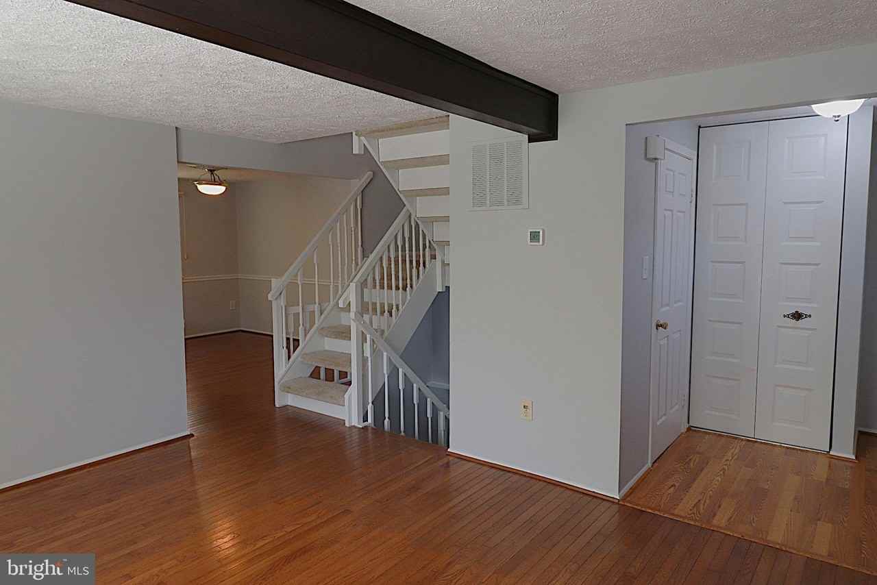 7518 Weatherby Dr - Photo 7 of 44