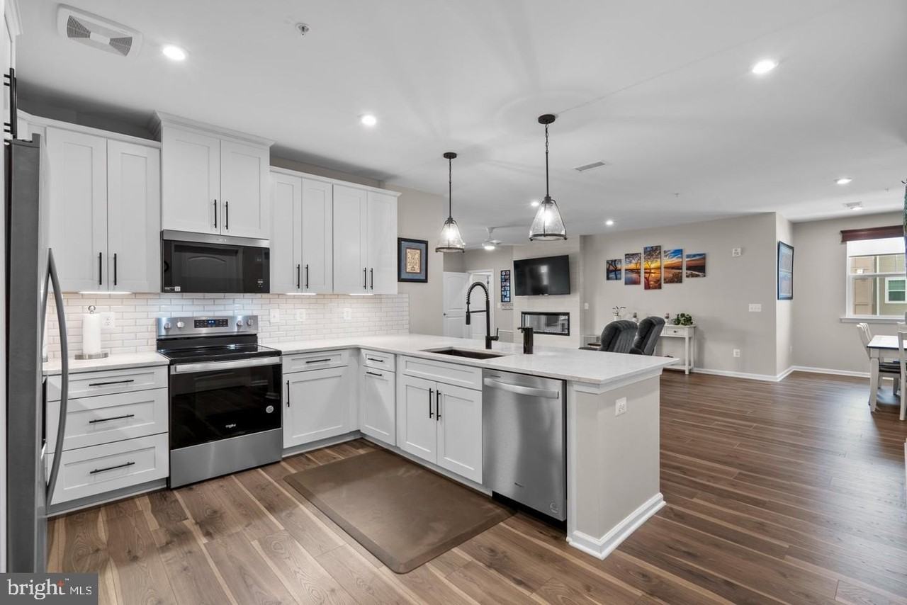 13210 Petrel St #3307 - Photo 4 of 47