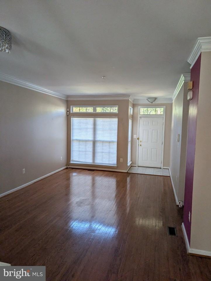 12348 Woodwalk Ter - Photo 4 of 16