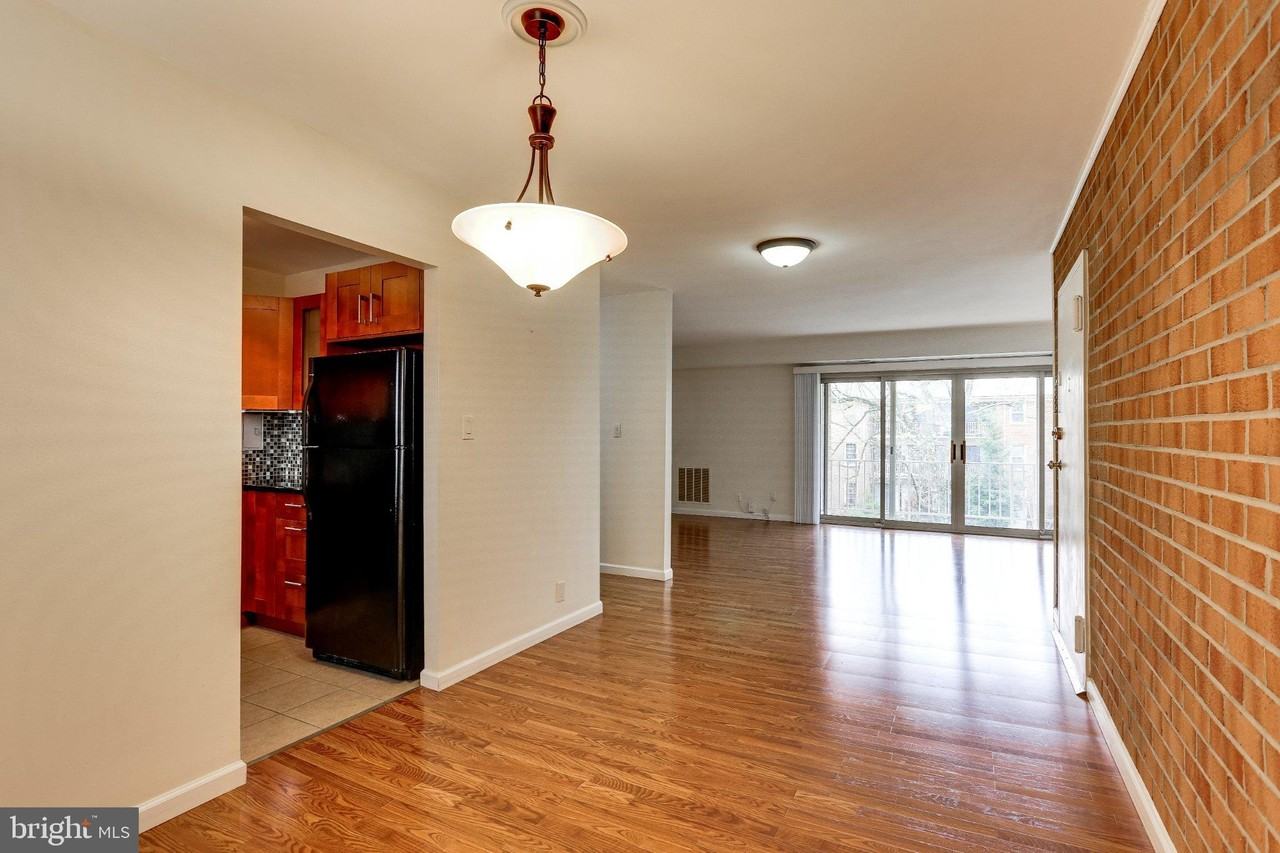 5968 Westchester Park Dr #5968-301 - Photo 6 of 32
