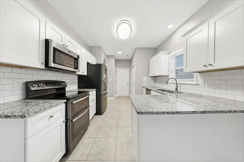 2366 Eagle Glen Ct #NA - Photo 6 of 8