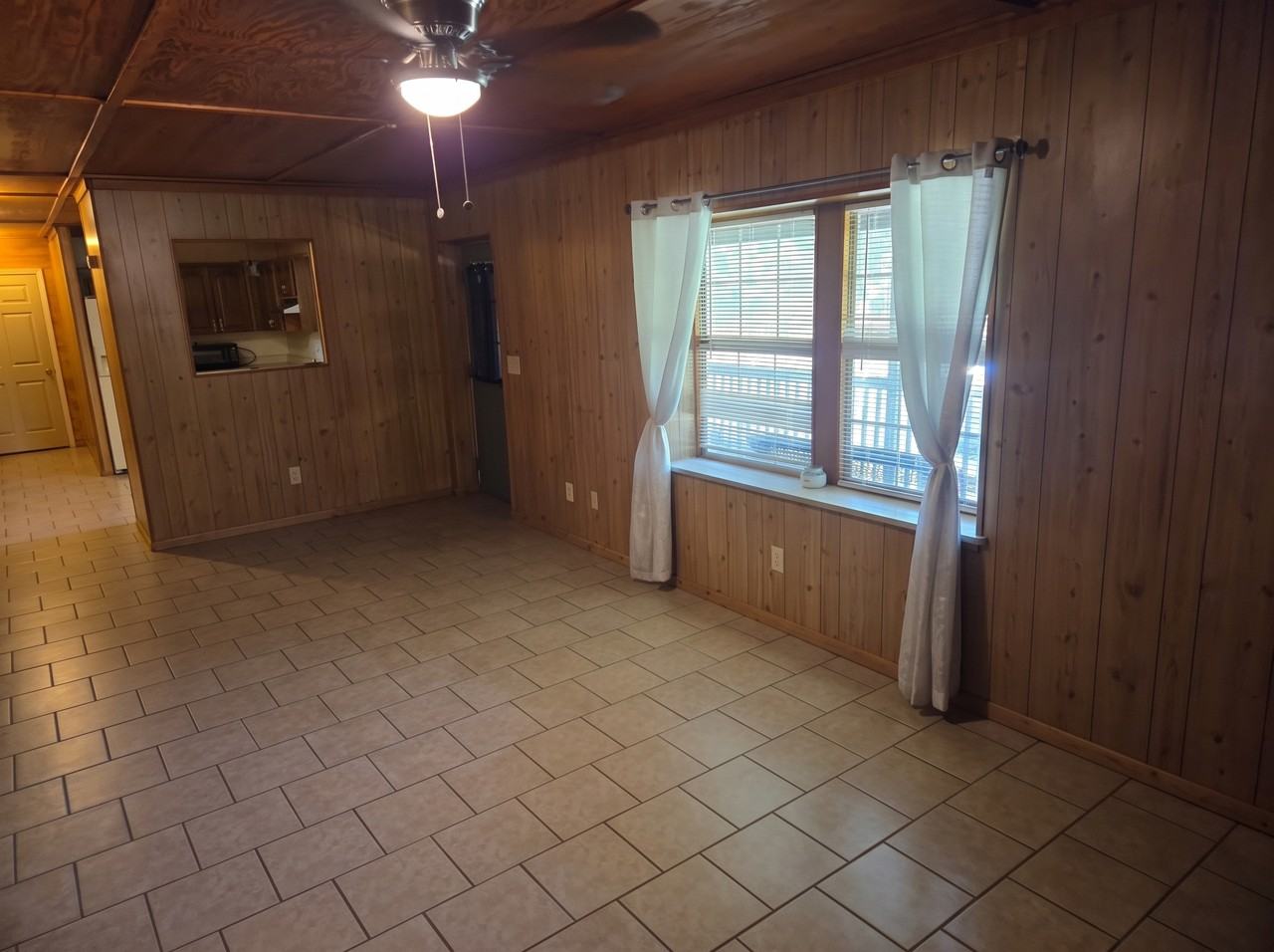 3029 Nuns Cove Rd #NA - Photo 6 of 9