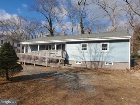 2601 N Lakeshore Dr - Photo 1 of 1