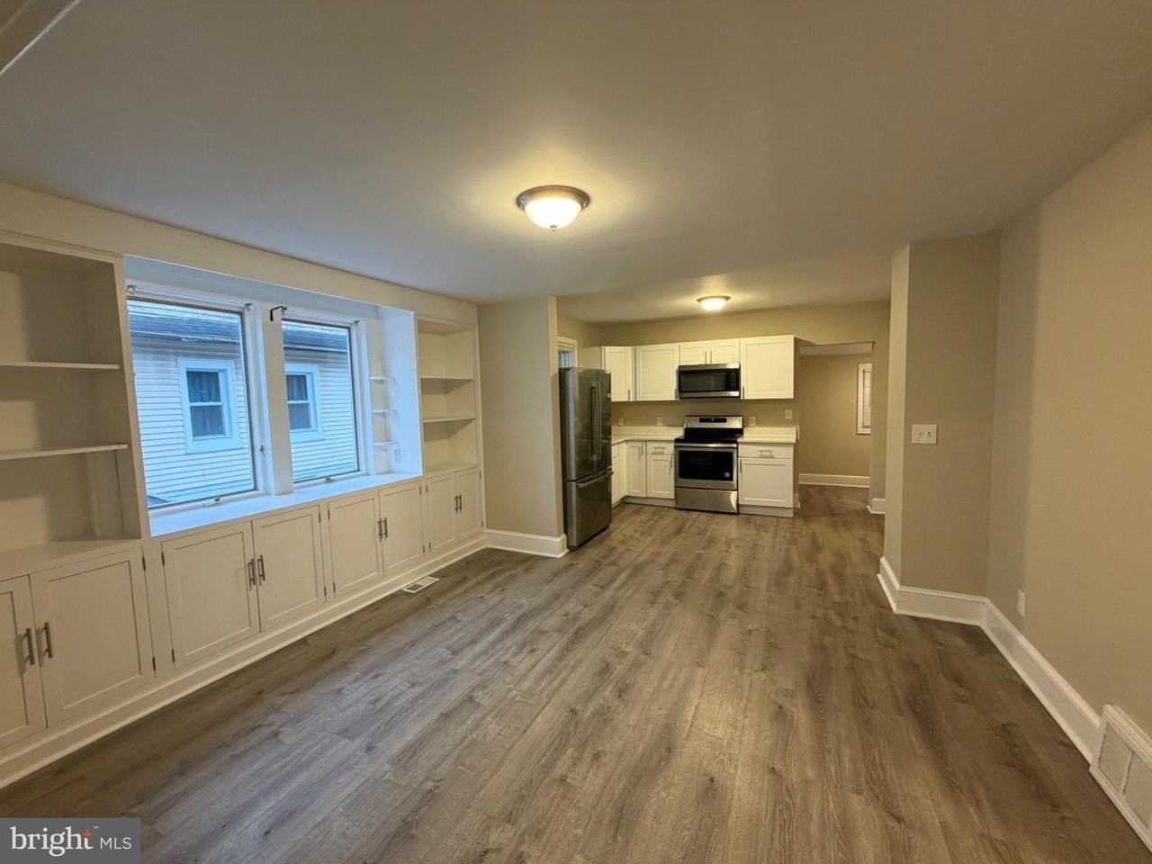 704 N Lenola Rd - Photo 4 of 17