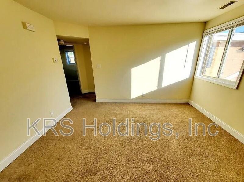 2110 Phaup St #B - Photo 5 of 5