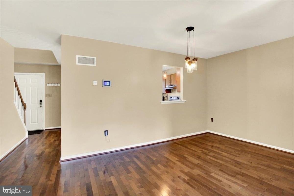 2816 Kingston Dr - Photo 2 of 22