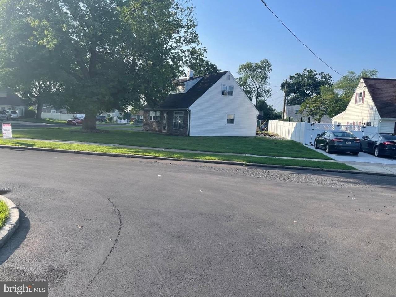 587 Arbor Rd - Photo 3 of 30