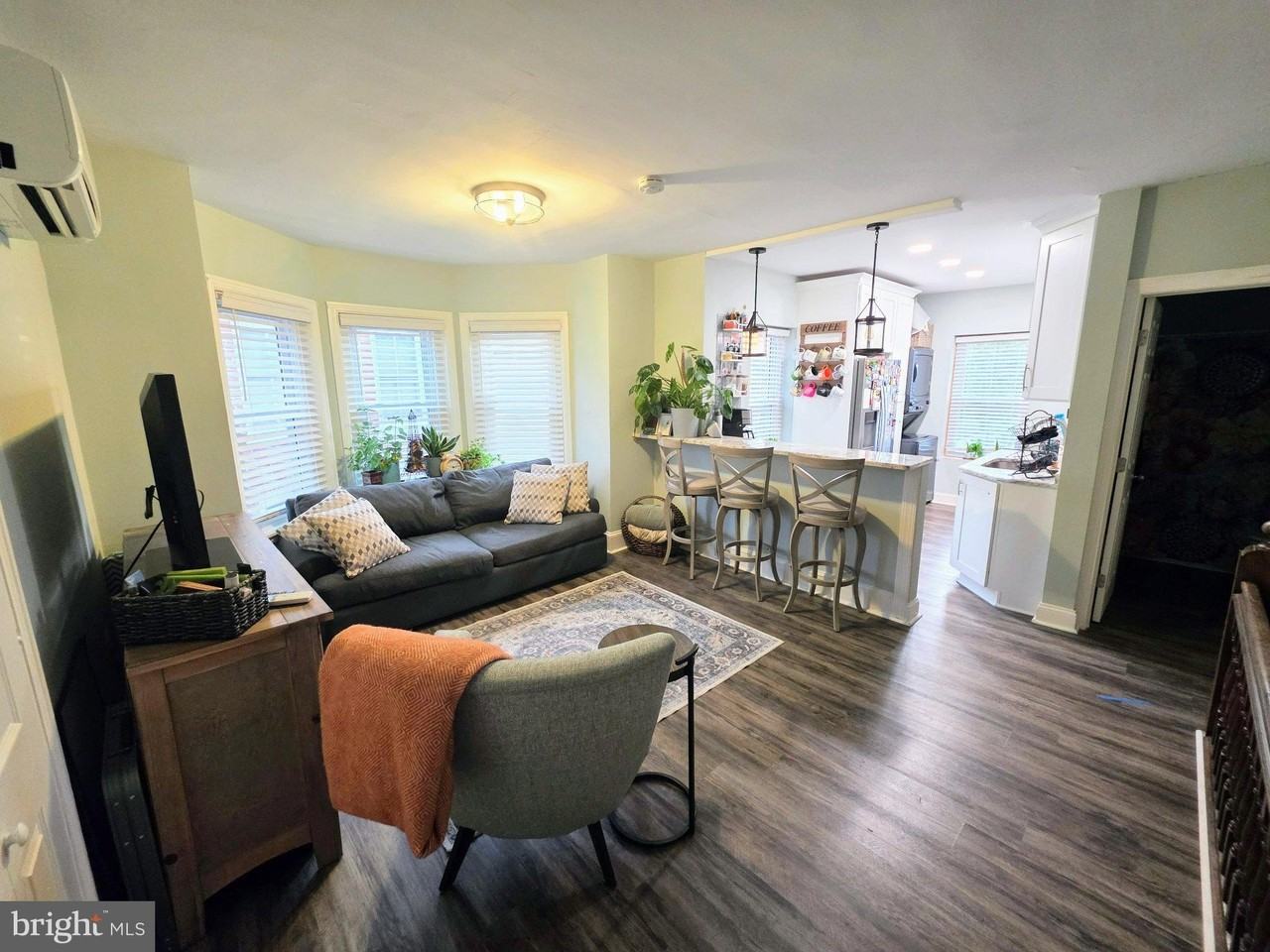 315 Washington Ave #2 - Photo 3 of 27
