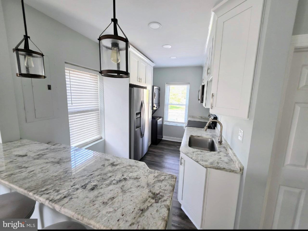 315 Washington Ave #2 - Photo 6 of 27