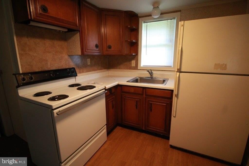 161 Eden Rd - Photo 5 of 7