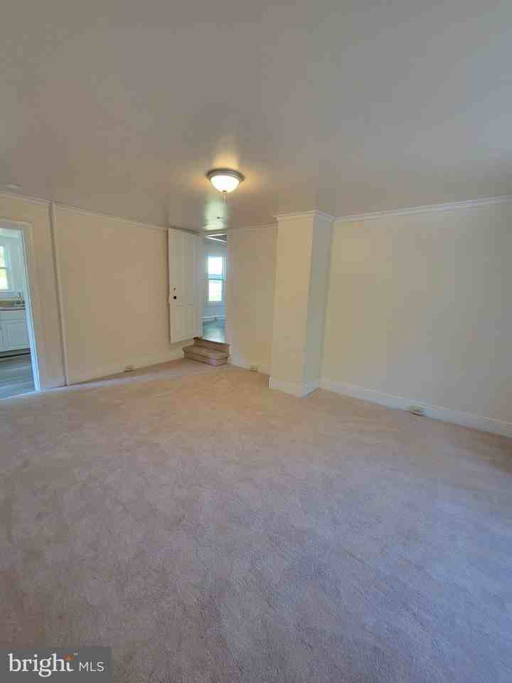289 Arcola Rd - Photo 7 of 22