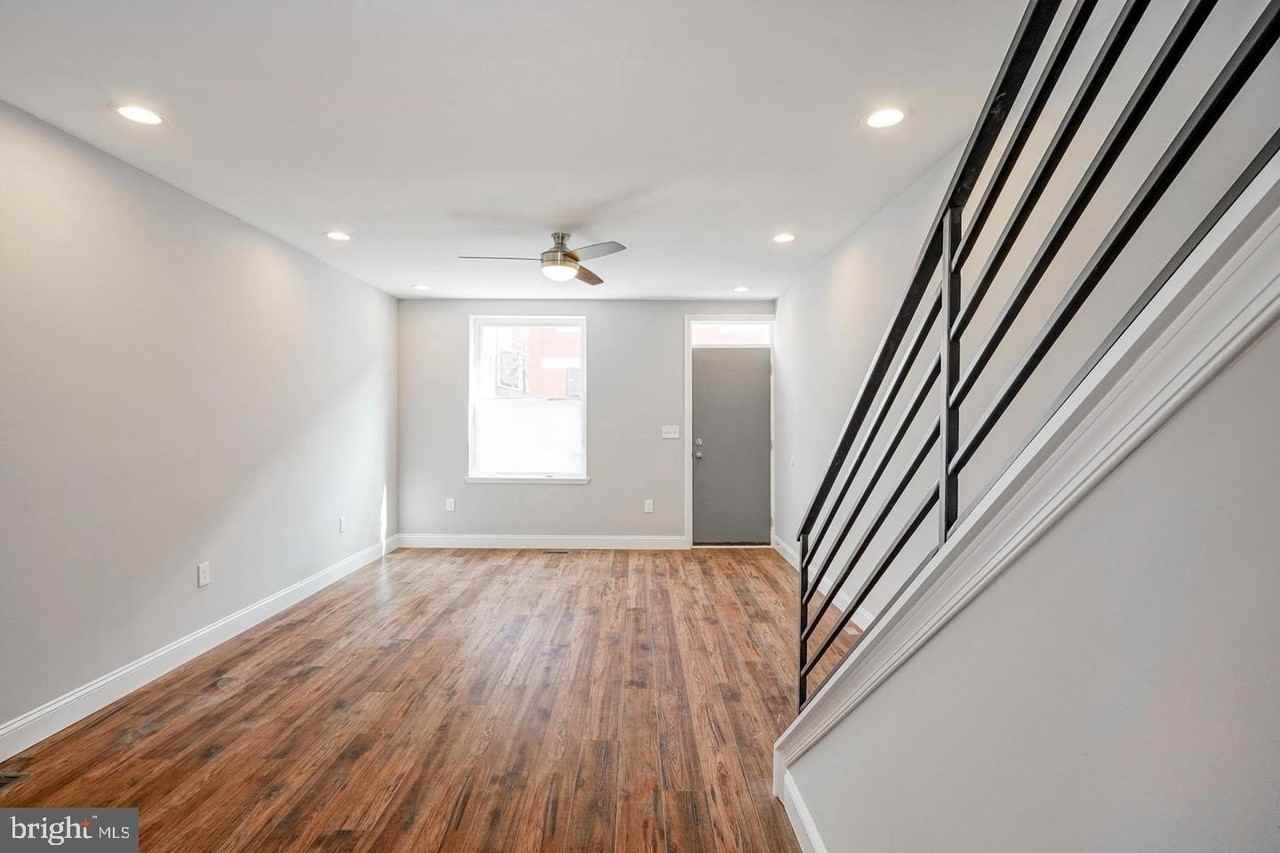 1348 N Dover St - Photo 4 of 20
