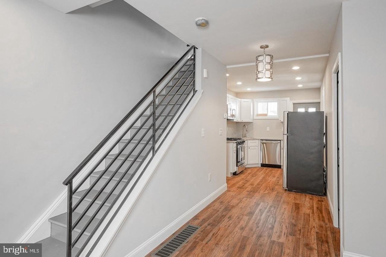 1348 N Dover St - Photo 7 of 20