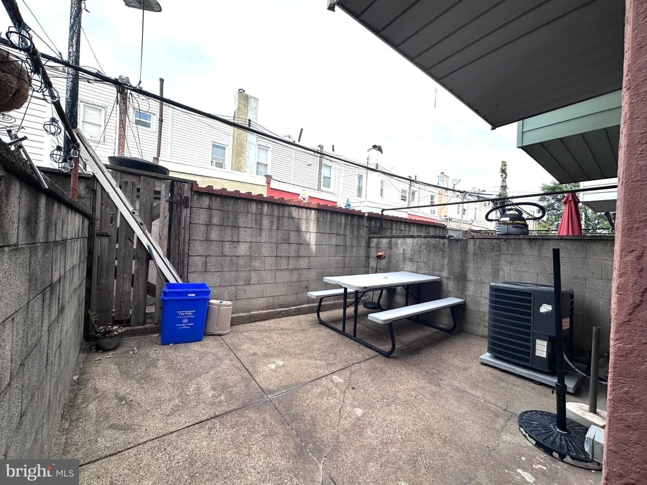 2251 Jackson St - Photo 2 of 35