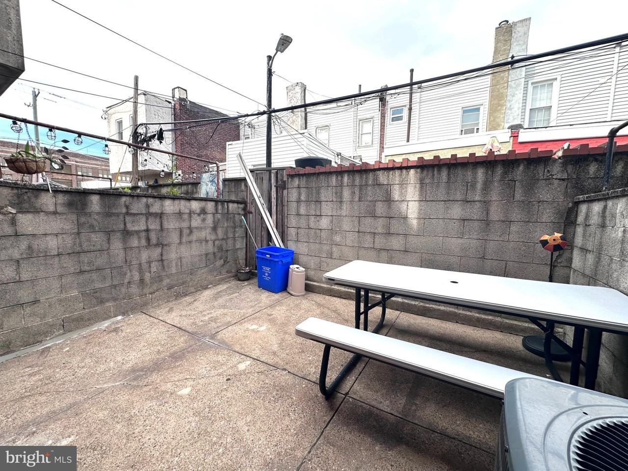 2251 Jackson St - Photo 3 of 35