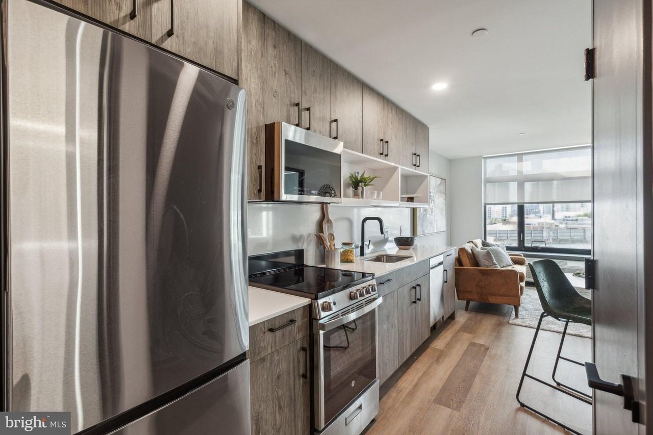 1122 Frankford Ave #202 - Photo 2 of 26