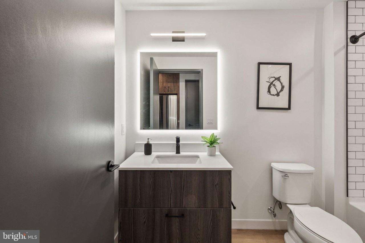 1122 Frankford Ave #202 - Photo 7 of 26