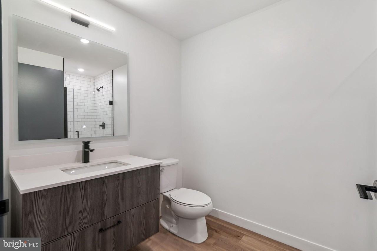1122 Frankford Ave #501 - Photo 4 of 40