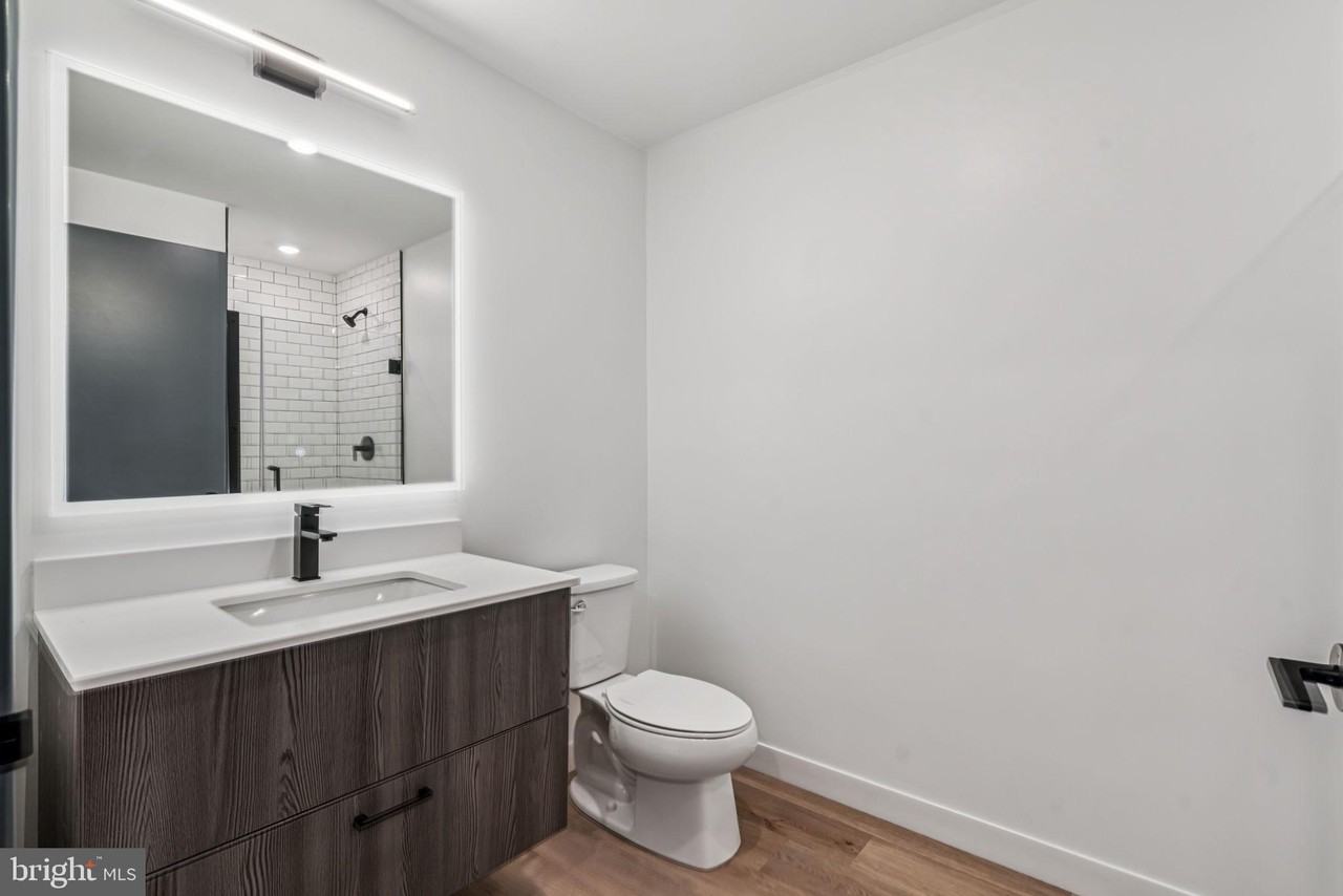 1122 Frankford Ave #501 - Photo 5 of 40