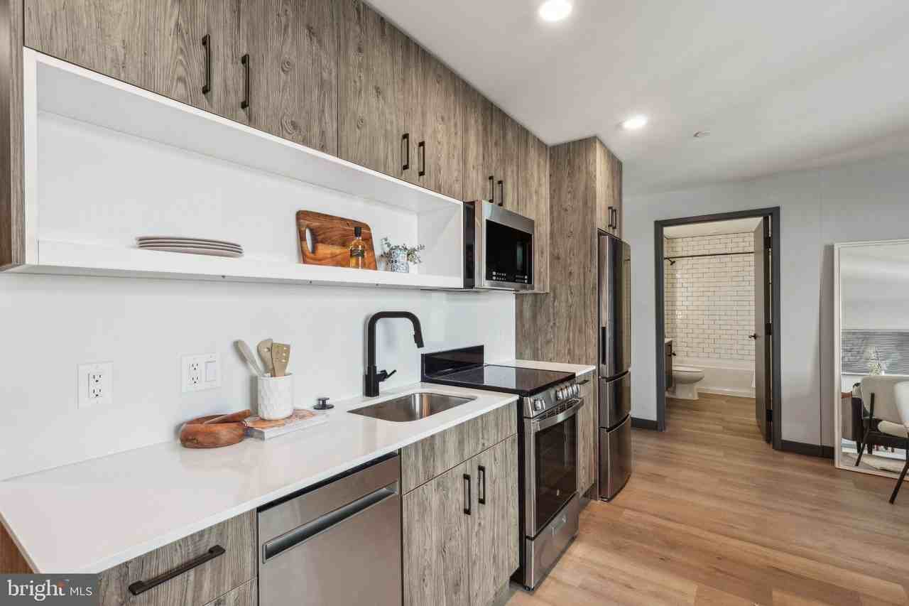 1122 Frankford Ave #219 - Photo 2 of 33