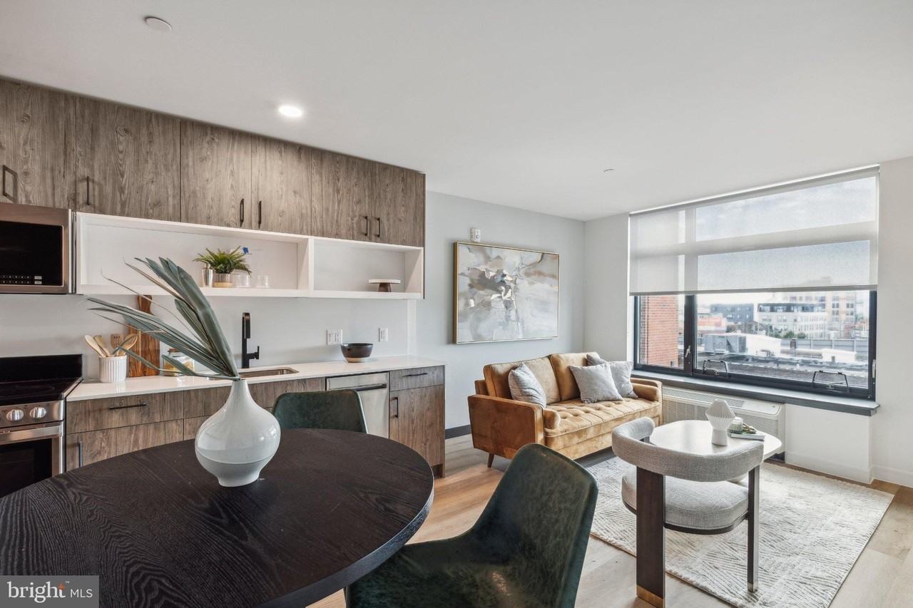 1122 Frankford Ave #219 - Photo 4 of 33