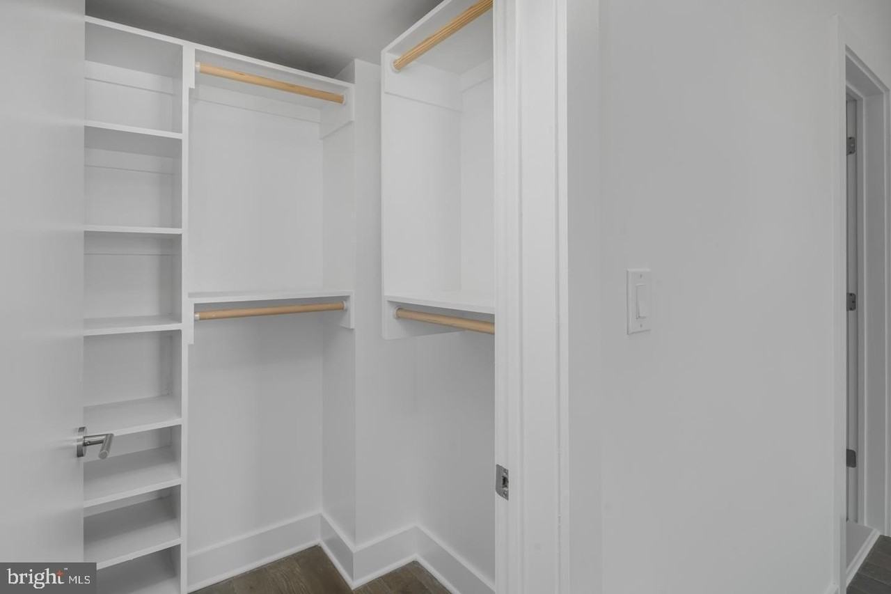 1421 S Hancock St - Photo 5 of 19