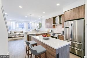 featured image of 634 N 5th St #1