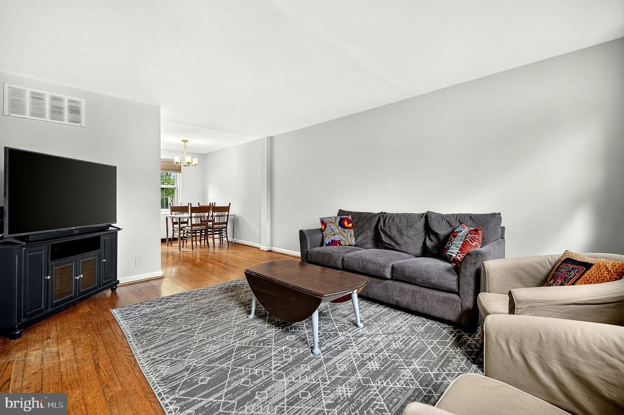 3328 S Wakefield St #A - Photo 3 of 31