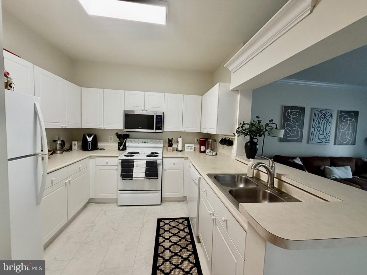 4551 Strutfield Ln #4310 - Photo 6 of 16