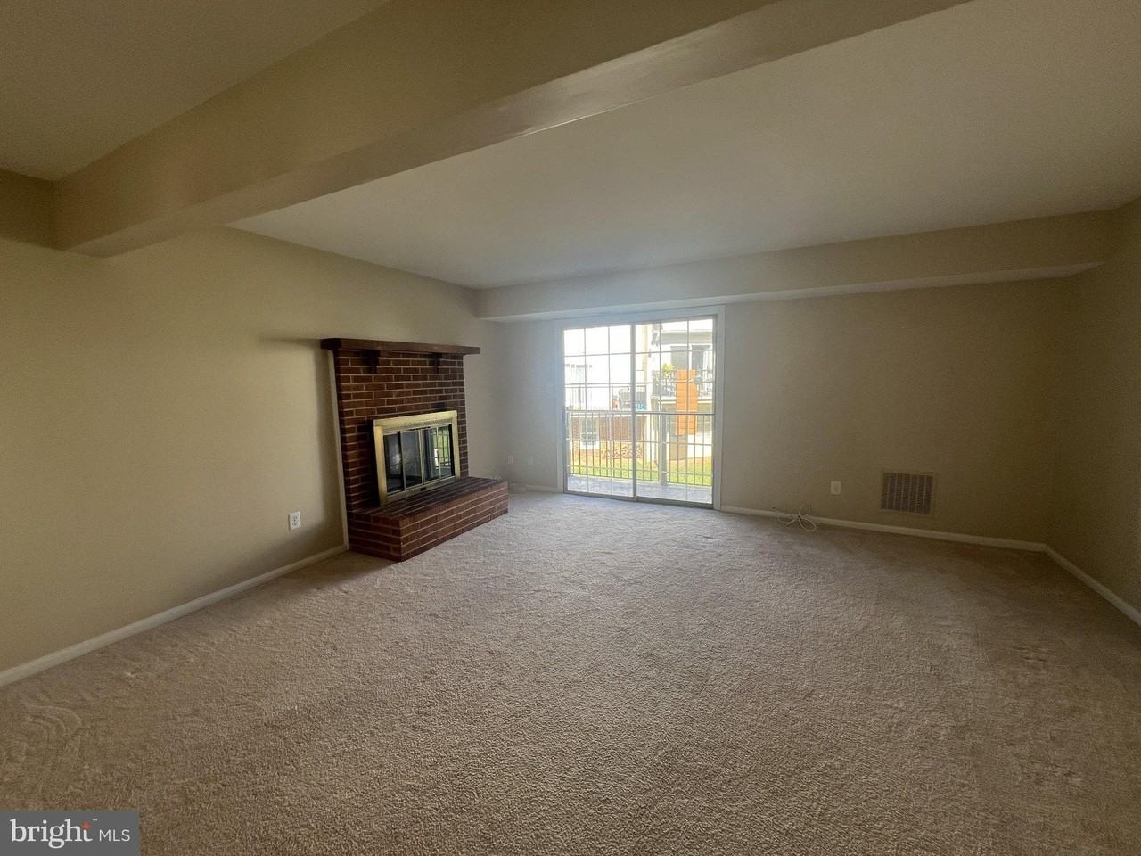 161B Fairfield Dr - Photo 3 of 7