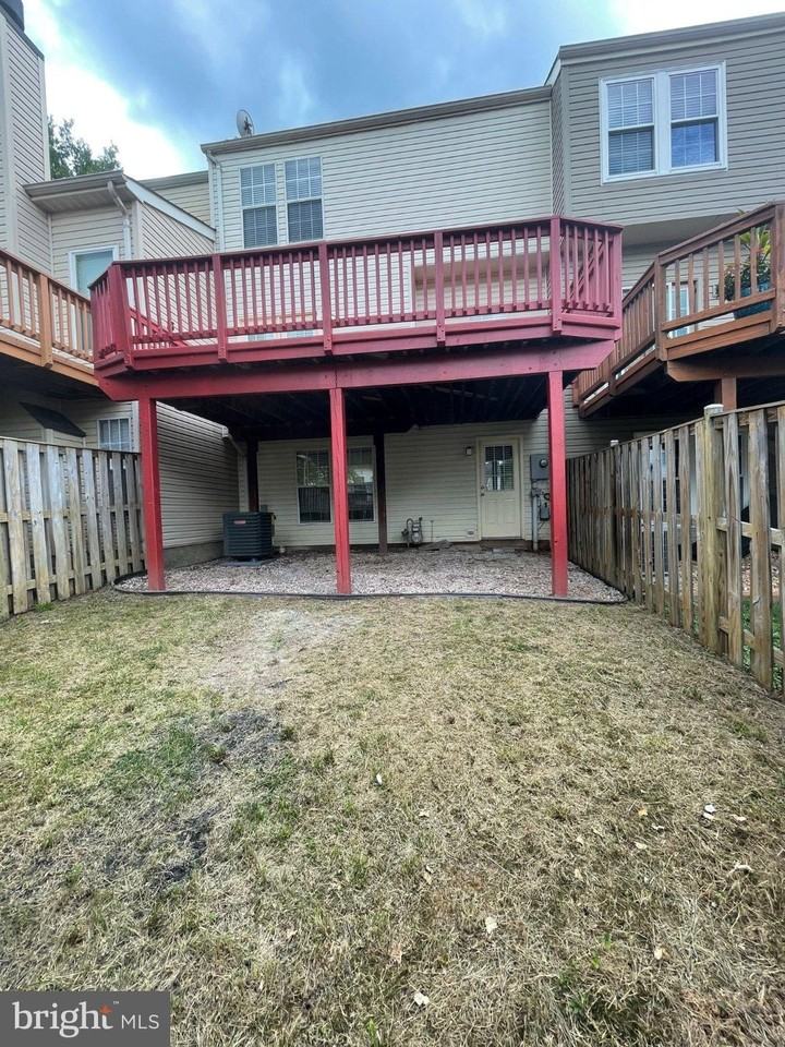 6309 Meadow Glade Ln - Photo 2 of 6