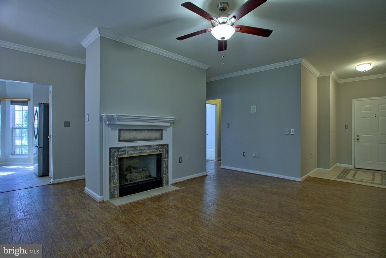 4139 Fountainside Ln #102 - Photo 3 of 21