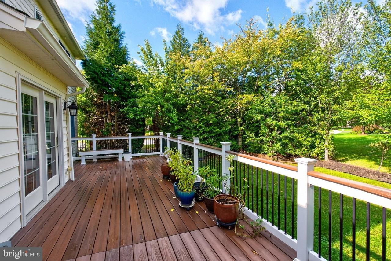 25289 Talent St - Photo 4 of 50