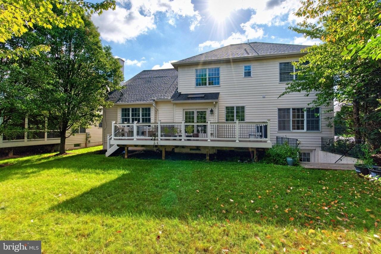 25289 Talent St - Photo 5 of 50