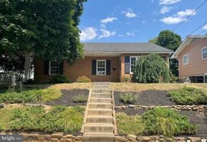 featured image of 332 Parkway St