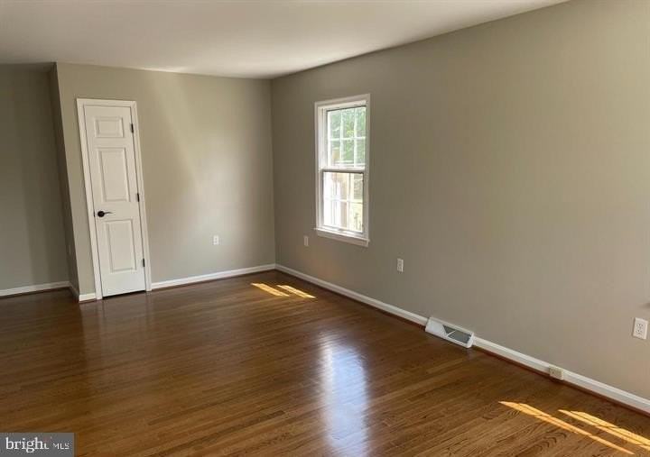 332 Parkway St - Photo 3 of 20