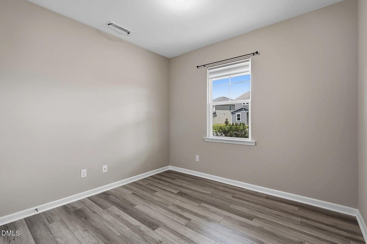 313 Summer Ranch Dr - Photo 6 of 30