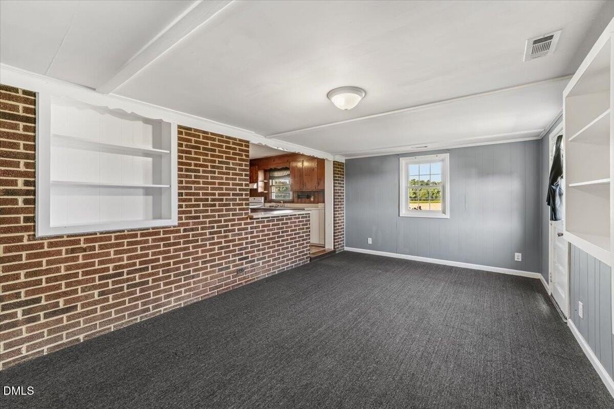 1110 Murphy Rd - Photo 2 of 23