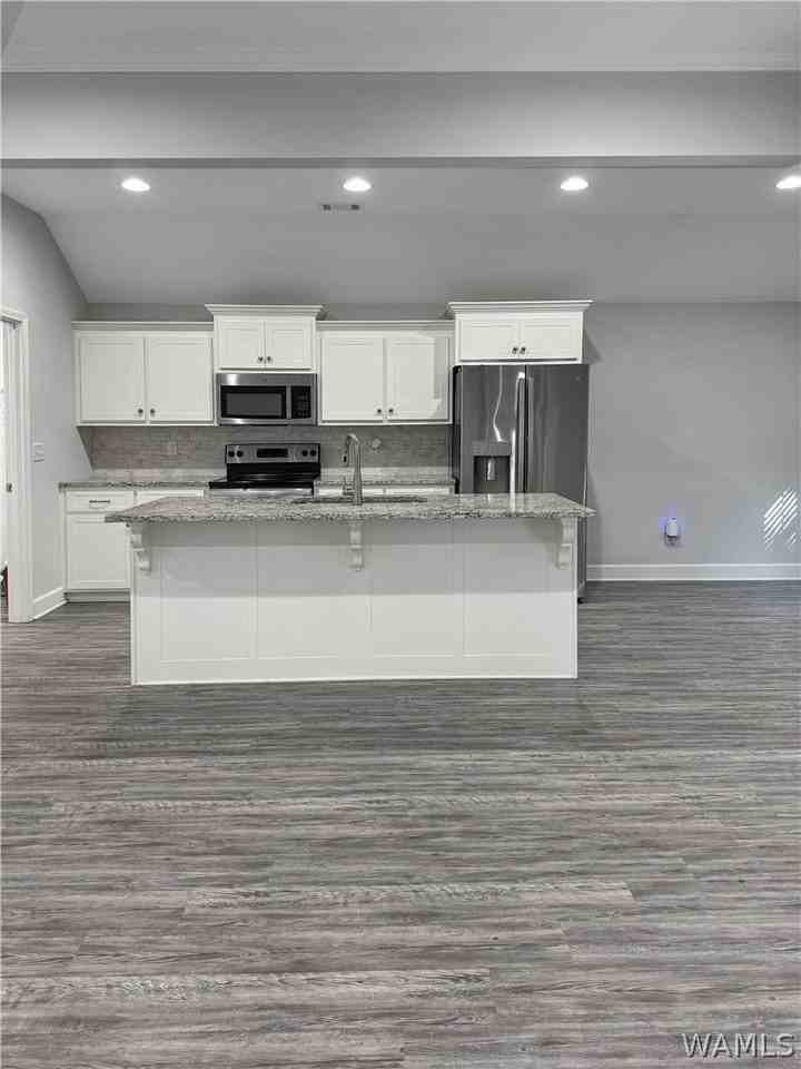 5425 University Gardens Dr - Photo 6 of 22