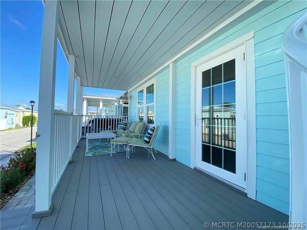 86 Ne Ocean Breeze Dr - Photo 3 of 29