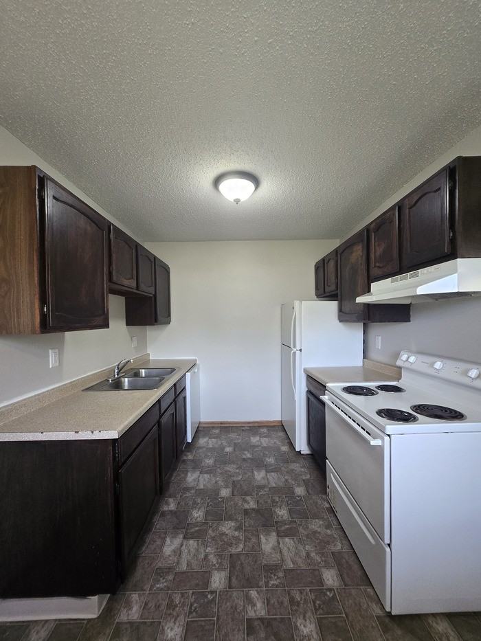 510 Lewis Ave #102 - Photo 6 of 12