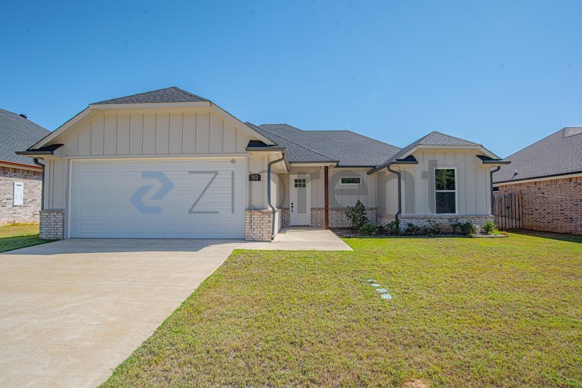 913 Alex Dr - Photo 4 of 26