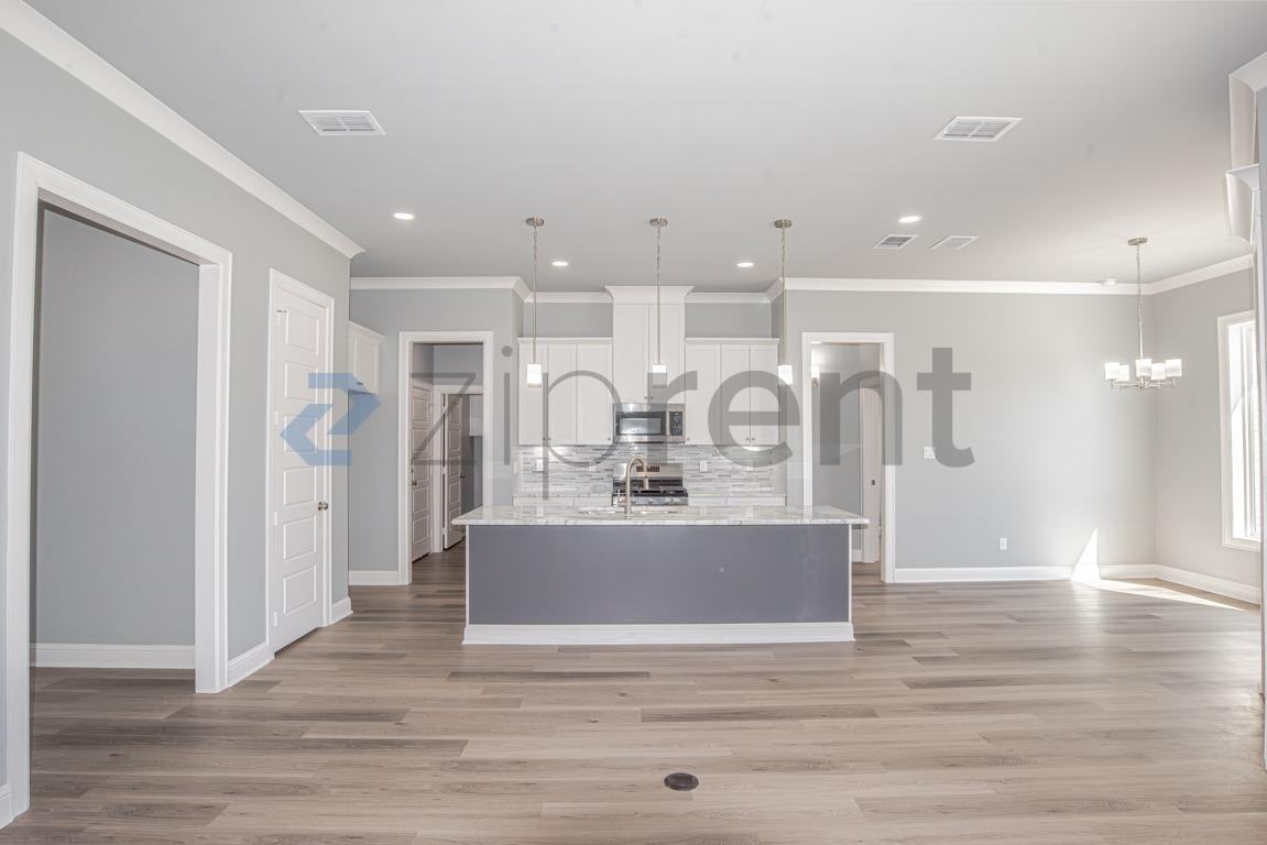 913 Alex Dr - Photo 7 of 26