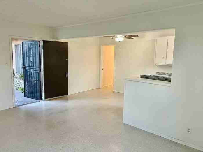 9562 Maureen Dr #1 - Photo 4 of 21