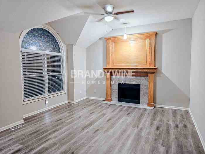 4221 S Shrank Ct - Photo 4 of 19