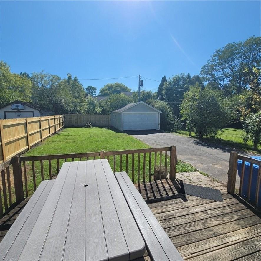 75 Shelbourne Rd - Photo 2 of 25