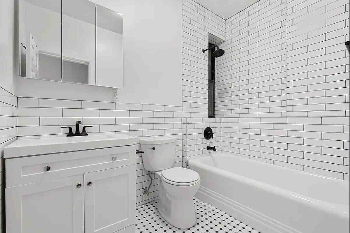 310 W 99th St #206 - Photo 6 of 6